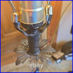 Vtg Art Deco Claw Footed Cast Iron accent lamp