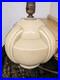 Vtg_Art_deco_cream_beige_colored_glass_ribbed_panel_lamp_01_dkz