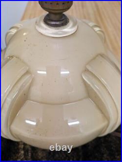 Vtg. Art deco cream/beige colored glass ribbed panel lamp