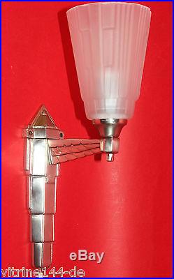 Wandlampe Art Deco Designleuchte Messing vernickelt silber satiniertes Glas