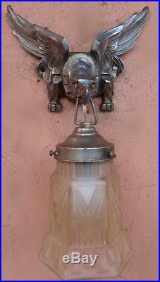 Wunderschöne Art-Deco-Wandlampe (Adler) um 1925 aus Frankreich